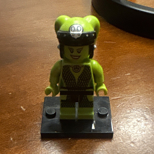 Lego star wars oola minifigure - lego,